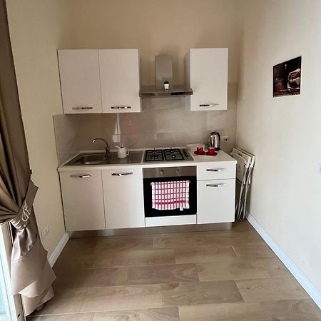 נאפולי Mc Apartments מראה חיצוני תמונה