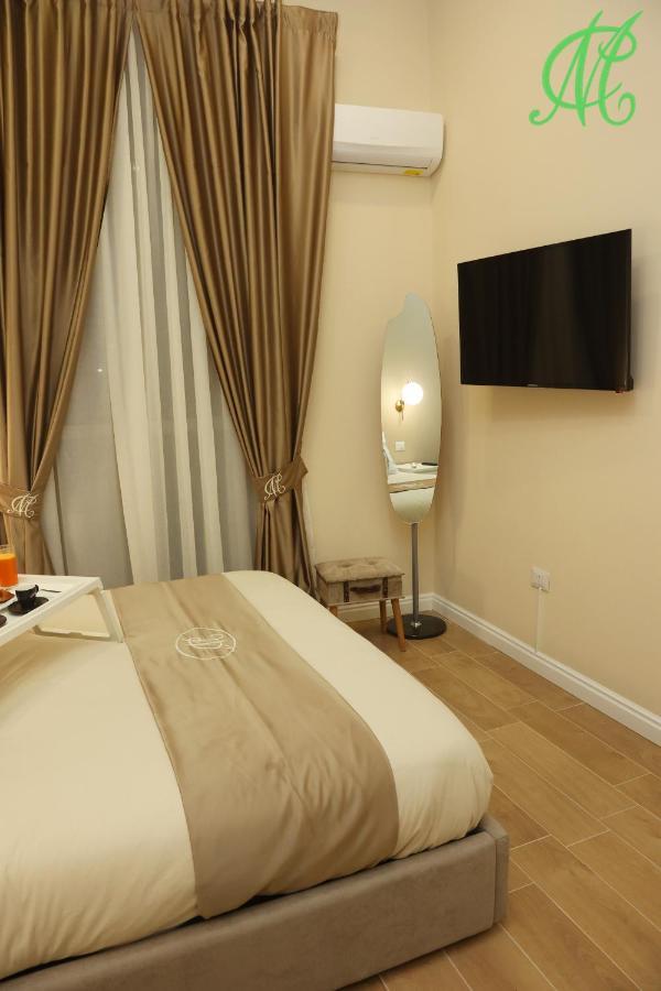 נאפולי Mc Apartments מראה חיצוני תמונה