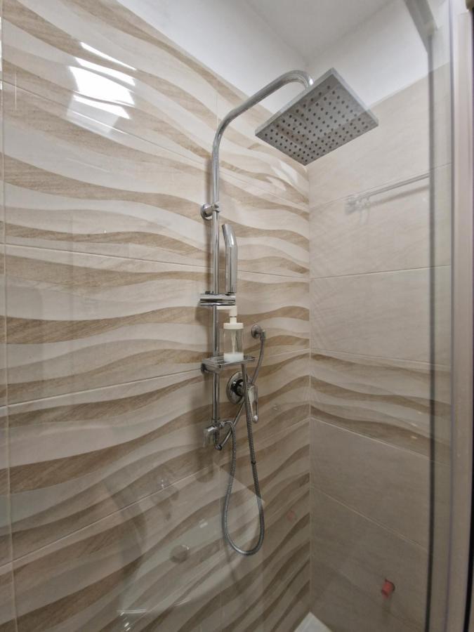 נאפולי Mc Apartments מראה חיצוני תמונה